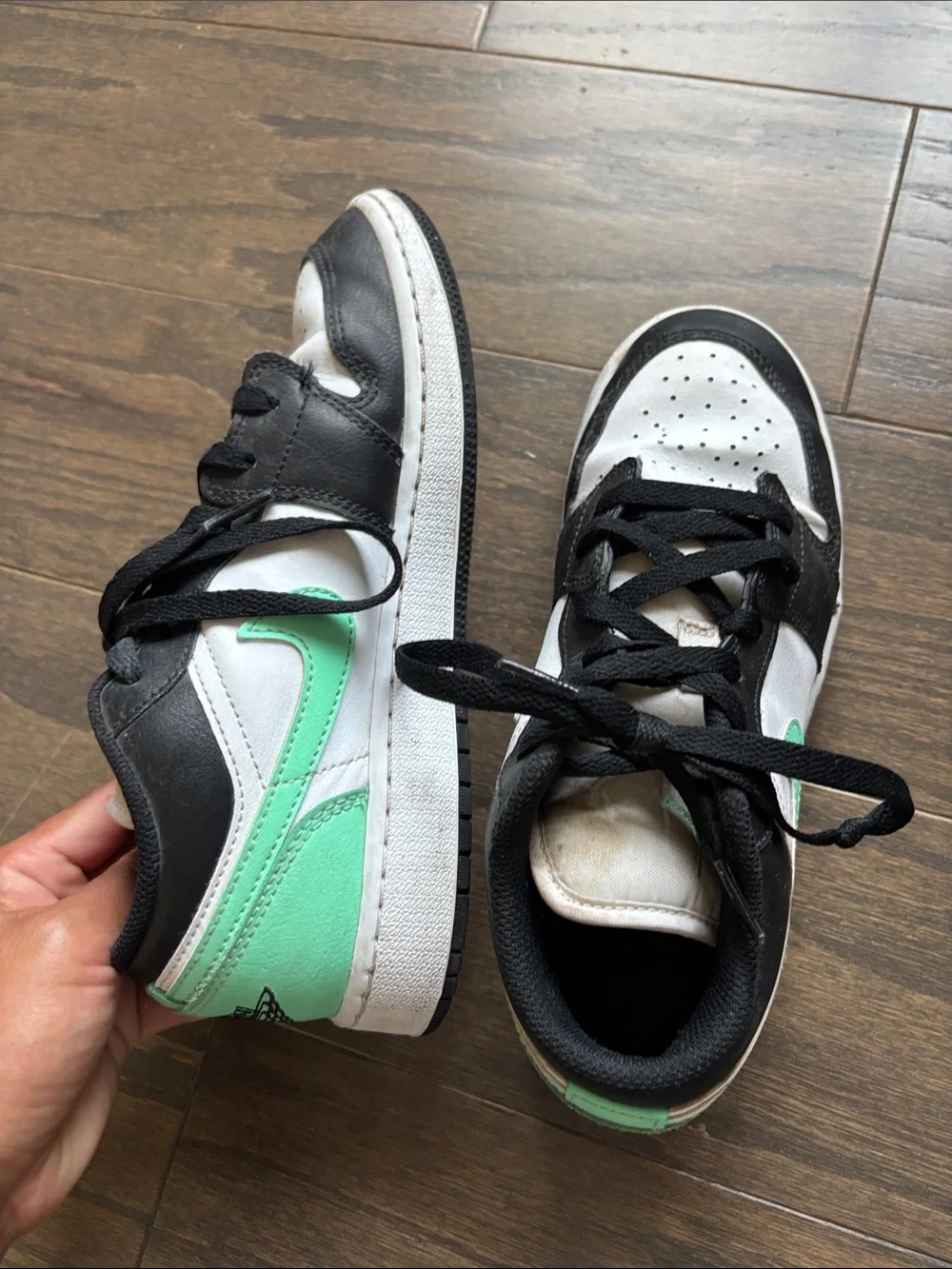 Jordan 1 big kid 5 Kids Athletic Sneakers